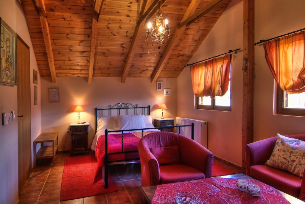 Nefeles Hotel Arachova Luaran gambar
