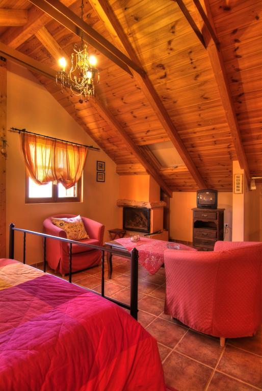 Nefeles Hotel Arachova Luaran gambar