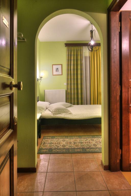 Nefeles Hotel Arachova Luaran gambar